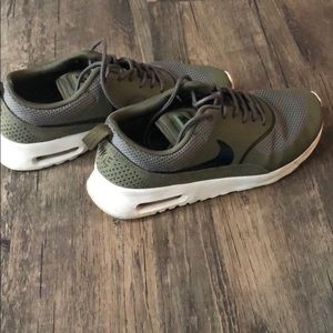 Nike Air Max Thea Size 8